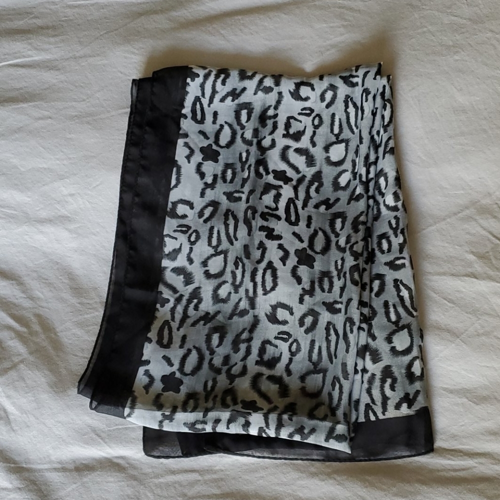 Leopard Print Sheer Lightweight Scarf